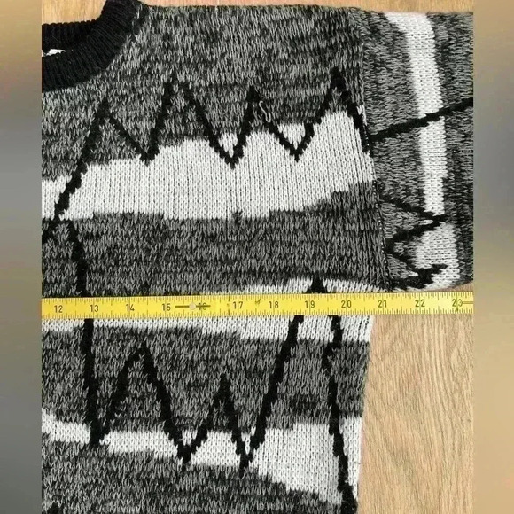 Vintage 80s Uno Camino Rare Men’s M Knit Sweater Black White Mountain - Picture 7 of 9